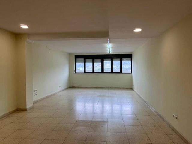Local comercial en alquiler en Navia, Navia photo 0