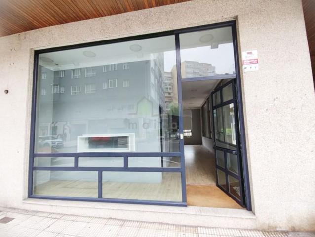 Local comercial en alquiler en Vigo, Avda.Castelao photo 0