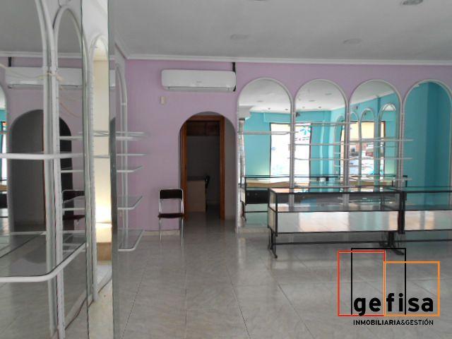 Local comercial en alquiler en Valdepeñas, Centro photo 0