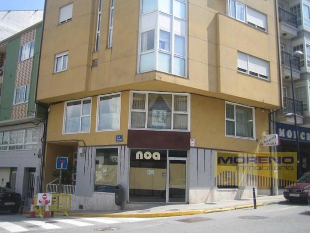Local comercial en alquiler en Sarria photo 0