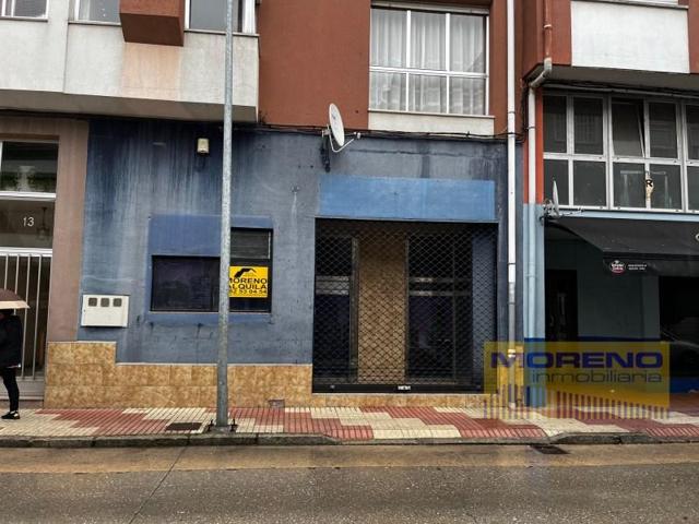 Local comercial en alquiler en Sarria photo 0