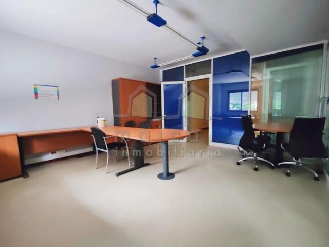 Local comercial en alquiler en Vigo, Florida photo 0