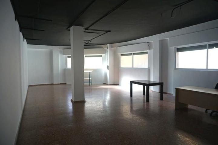 Local comercial en alquiler en Elda, Marina española photo 0