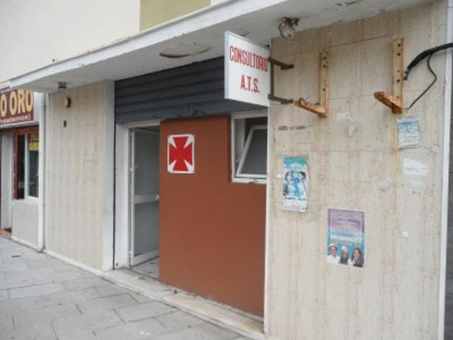 Local comercial en alquiler en Cádiz, Avda. Juan Carlos I photo 0