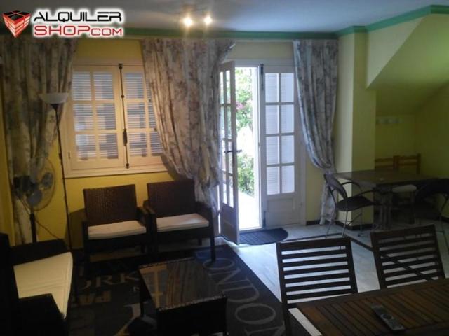 Apartamento en alquiler en Torrevieja, La Mata photo 0