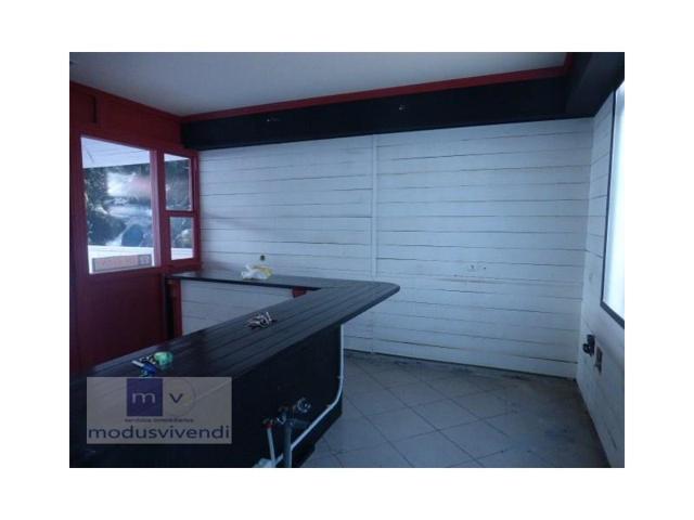 Local comercial en alquiler en León photo 0