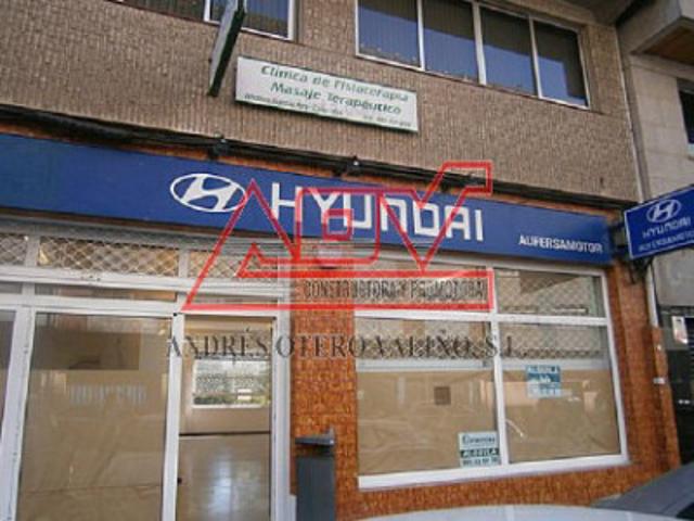 Local comercial en alquiler en Ferrol, Ensanche B photo 0