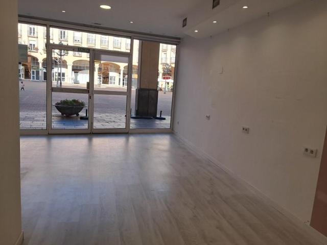 Local comercial en alquiler en Elda photo 0