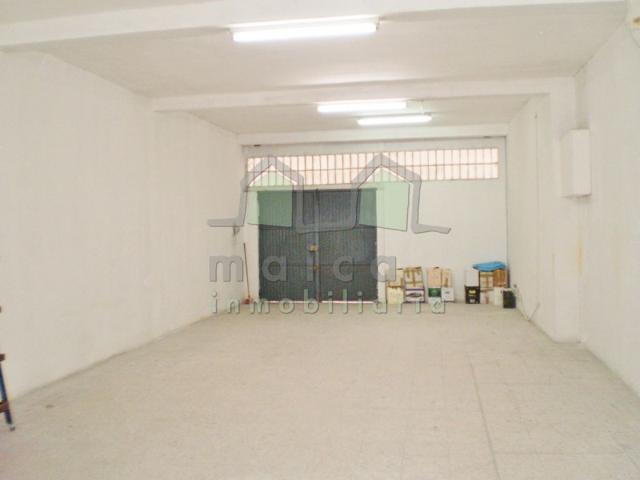 Local comercial en alquiler en Vigo, Pizarro photo 0