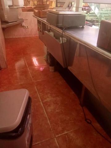 Local comercial en alquiler en Reus, Barrio - Greco del photo 0