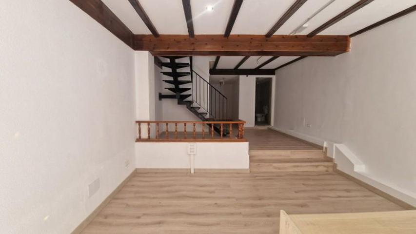 Local comercial en alquiler en Torrelavega, Torrelavega photo 0