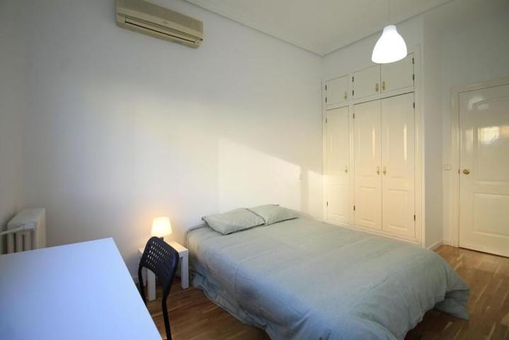Piso en alquiler en Madrid, Usera - Moscardo photo 0