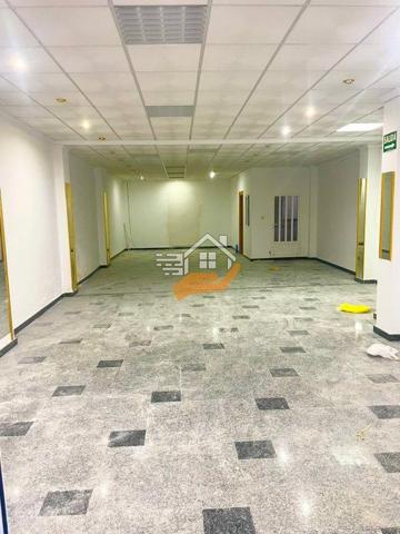 Local comercial en alquiler en Vélez-Rubio, Velez-Rubio photo 0