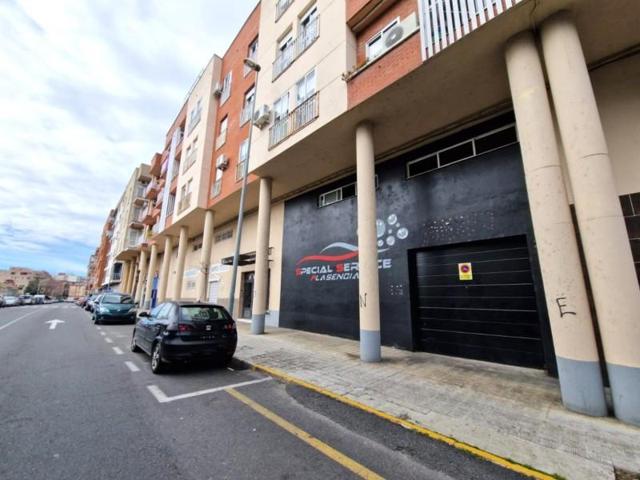 Local comercial en alquiler en Plasencia, Barrio - Rosal Ayala photo 0