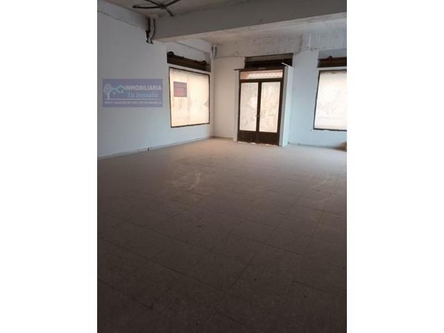 Local comercial en alquiler en Alcázar de San Juan photo 0