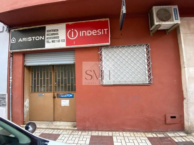 Local comercial en alquiler en Málaga, Victoria Eugenia photo 0