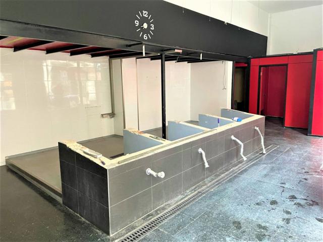 Local comercial en alquiler en Oviedo, Vallobin photo 0