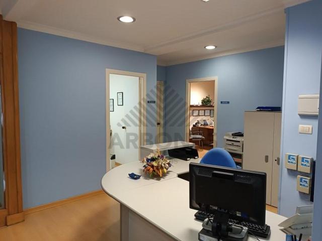 Local comercial en alquiler en Vigo photo 0