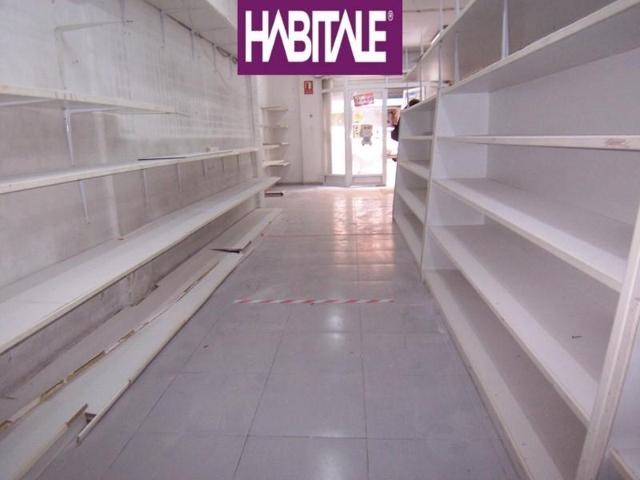 Local comercial en alquiler en Valencia, Nou Moles photo 0