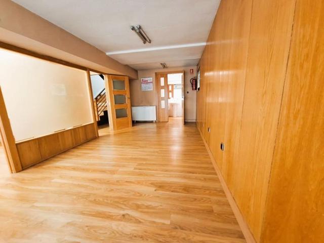 Local comercial en alquiler en Valladolid, Circular photo 0