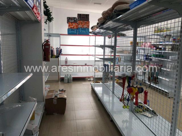 Local comercial en alquiler en Écija, Alcarrachela photo 0