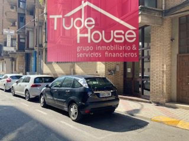 Local comercial en alquiler en Tudela, Griseras photo 0