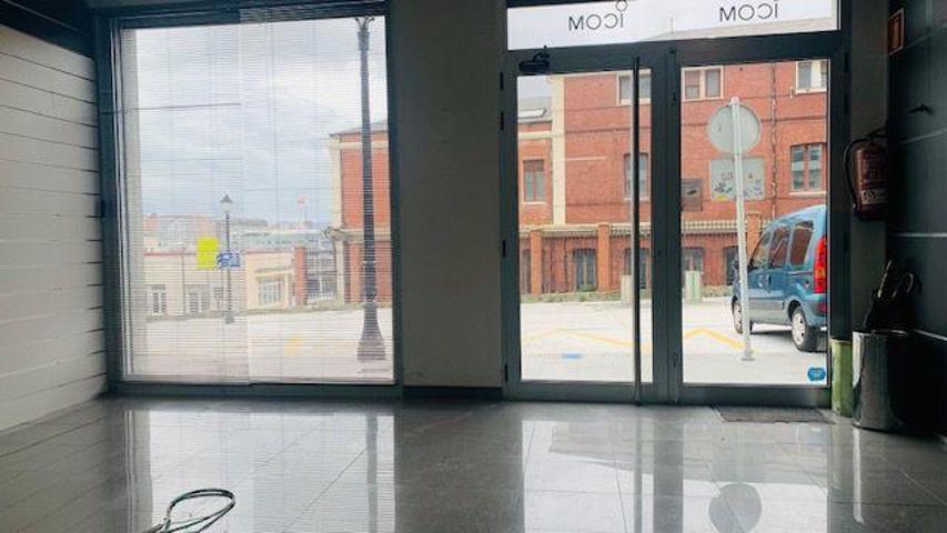 Local comercial en alquiler en Gijón, Centro photo 0