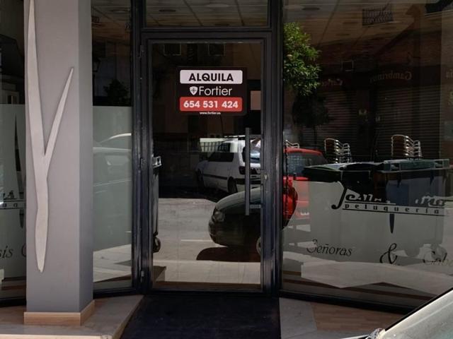 Local comercial en alquiler en Martos, Parque photo 0