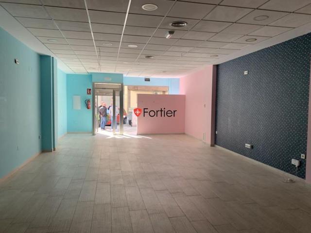 Local comercial en alquiler en Martos, Estacion Autobuses photo 0