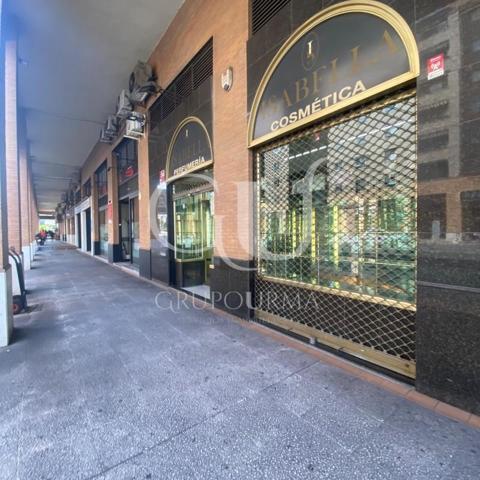 Local comercial en alquiler en Sevilla, Arroyo - Alcalde Manuel del Valle photo 0