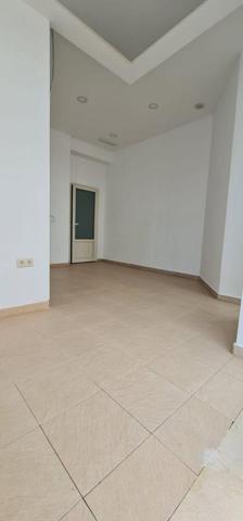 Local comercial en alquiler en Utrera, Centro - La Corredera photo 0