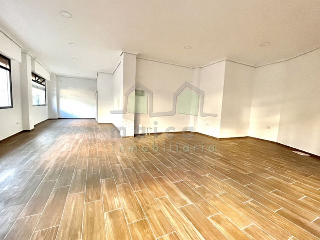 Local comercial en alquiler en Vigo, Plaza De La Independencia photo 0