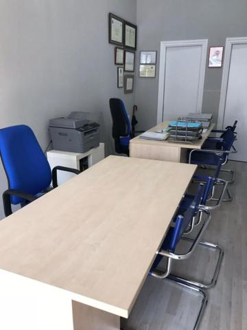 Local comercial en alquiler en Madrid, Carabanchel - Opanel photo 0