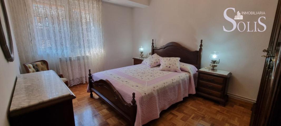 Piso en alquiler en Oviedo, Buenavista photo 0