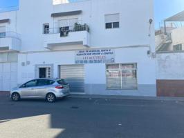 Local comercial en alquiler en Alcalá del Río, Bda La Paz photo 0