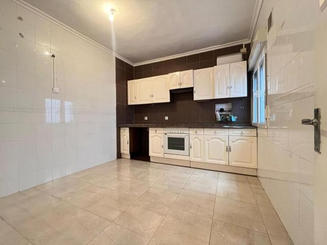 Piso en alquiler en Gijón, Gijon photo 0