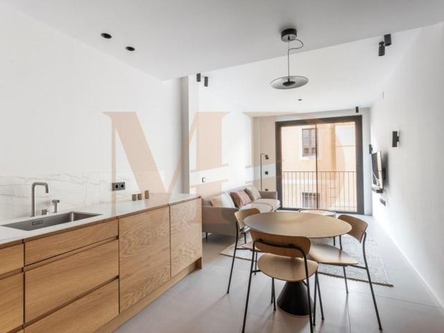 Aticos en venta en Barcelona, El Gòtic photo 0