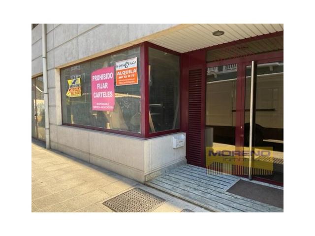 Local comercial en alquiler en Sarria photo 0