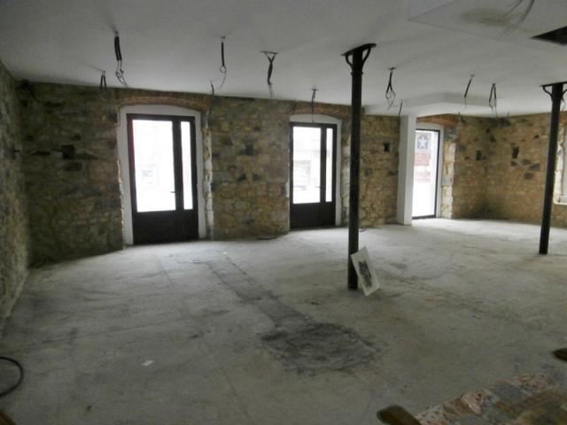 Local comercial en alquiler en Grado, Grado photo 0