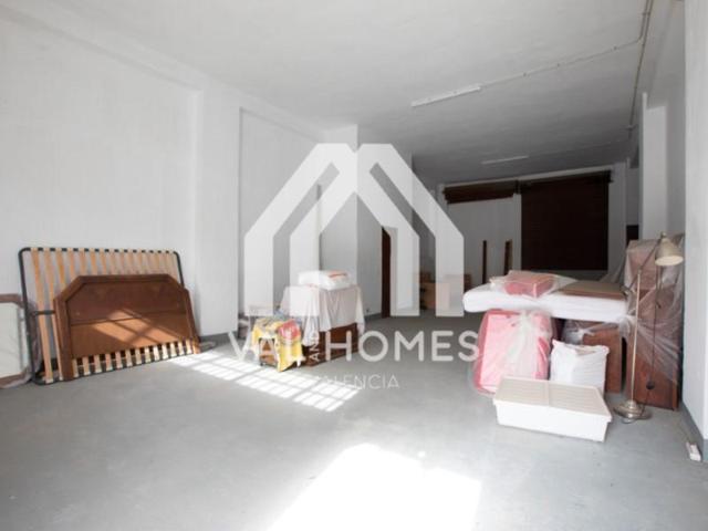 Local comercial en alquiler en Valencia, Sant Llorenç photo 0