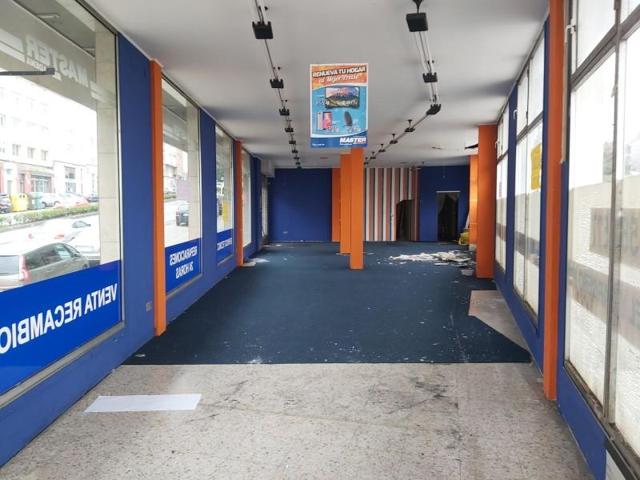 Local comercial en alquiler en Santiago de Compostela photo 0