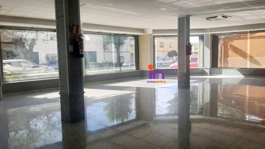 Local comercial en alquiler en Valdepeñas, Subcentro photo 0