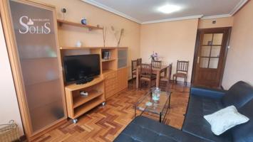 Piso en alquiler en Oviedo, Santo Domingo photo 0