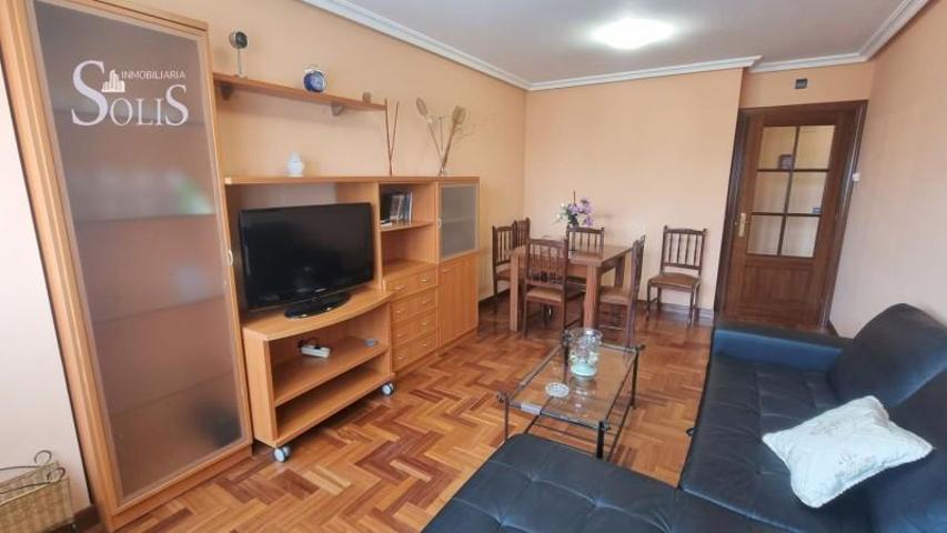 Piso en alquiler en Oviedo, Santo Domingo photo 0