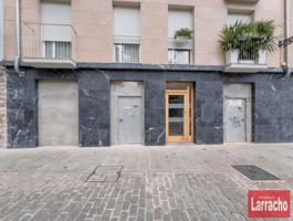 Local comercial en alquiler en Arrasate-Mondragón, Centro photo 0