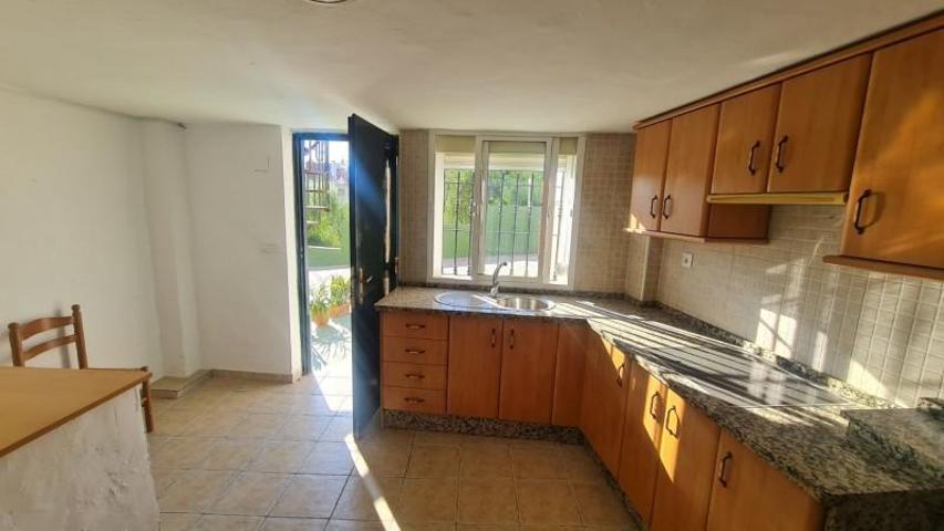 Apartamento en alquiler en Vélez-Málaga, Las Adelfas photo 0