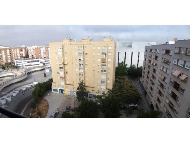 Piso en alquiler en Badajoz photo 0