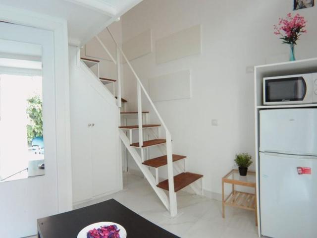 Piso en alquiler en Madrid, Usera - Almendrales photo 0