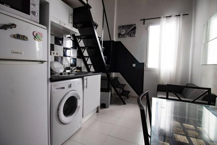Duplex en alquiler en Madrid, Latina - Puerta del Angel photo 0