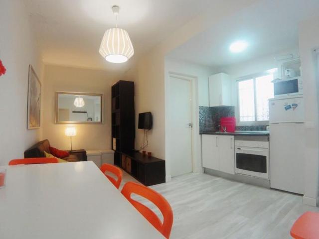 Apartamento en alquiler en Madrid, Latina - Carmenes photo 0